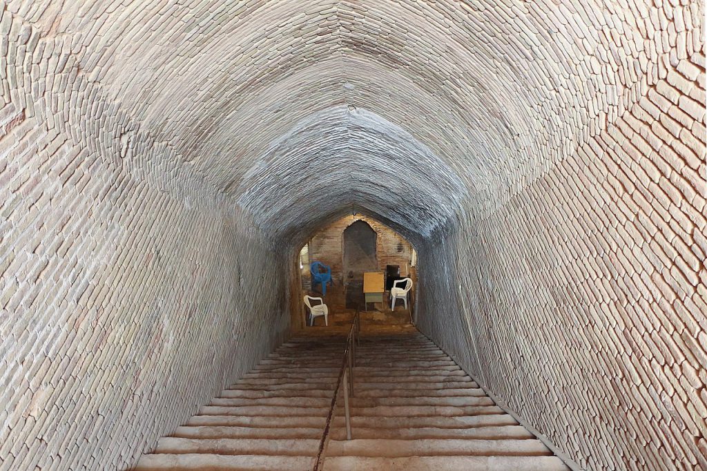 ToIranTour - Iran Underground City History