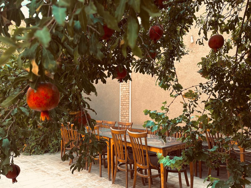 ToIranTour - Isfahan Restaurant