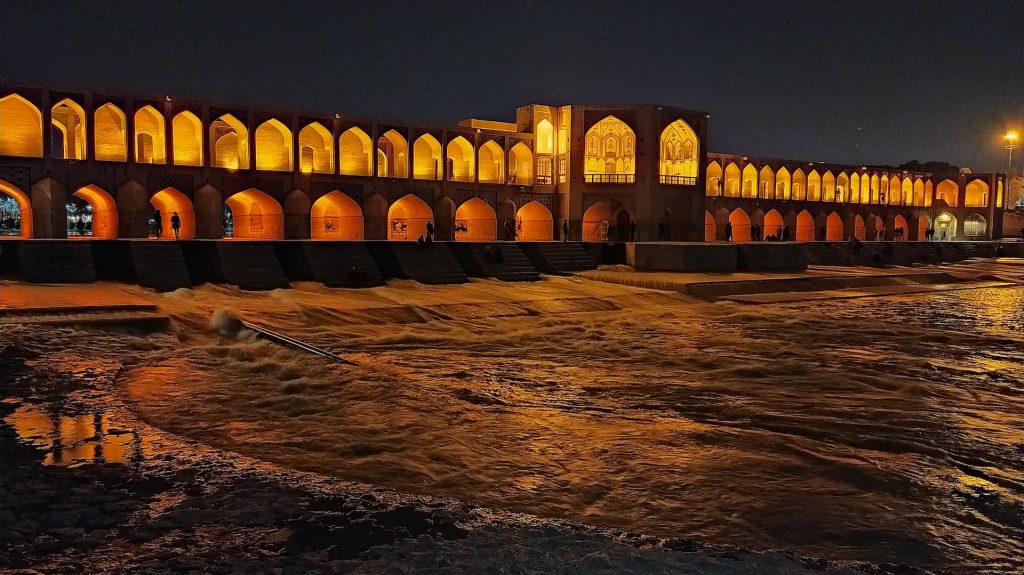 ToIranTour - Nightlife in Isfahan