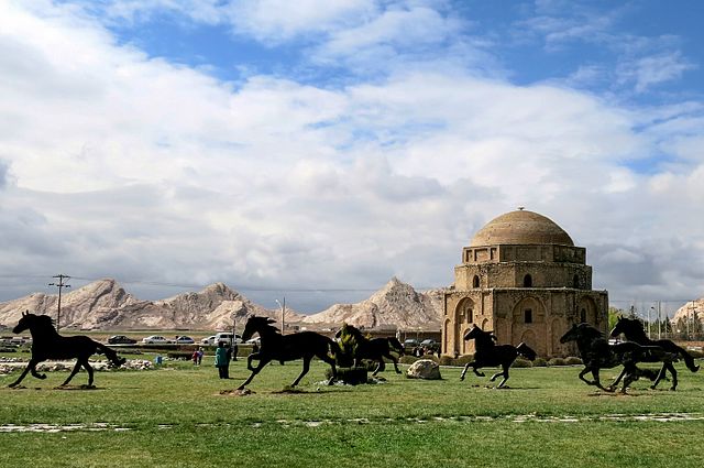 ToIranTour - Jabaliyeh Historical Dome