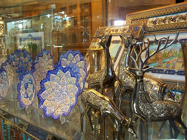 ToIranTour - Isfahan Grand Bazaar