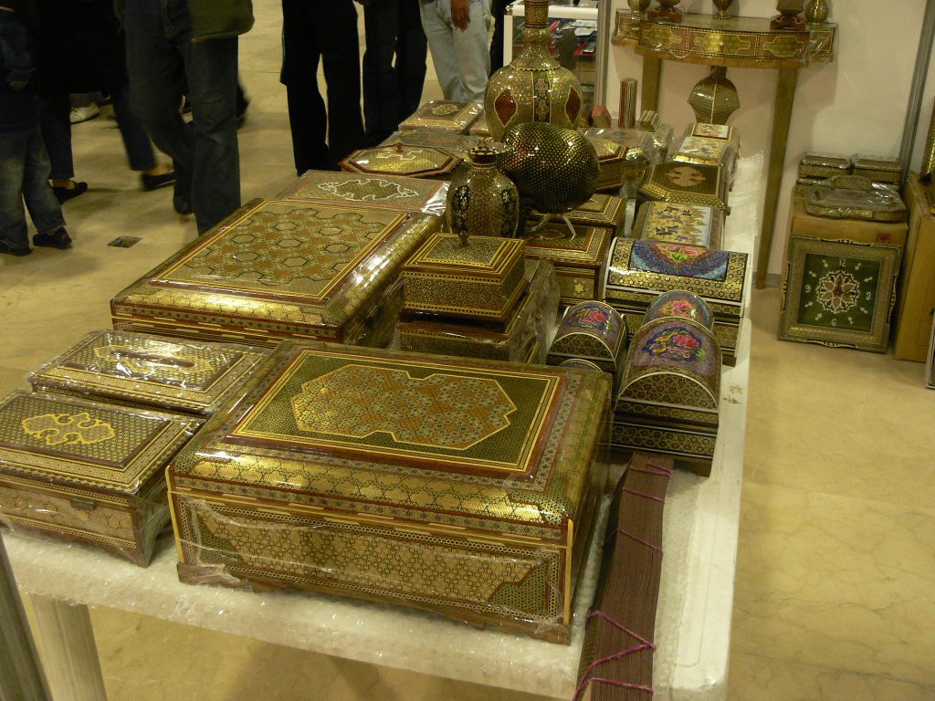 souvenirs to buy from Iran