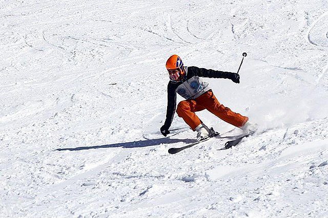 ToIranTour - Tarik Darreh Ski Resort