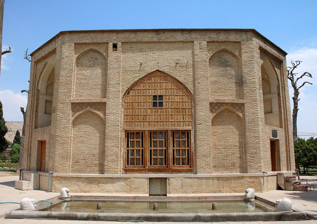 ToIranTour - Jahan Nama Garden