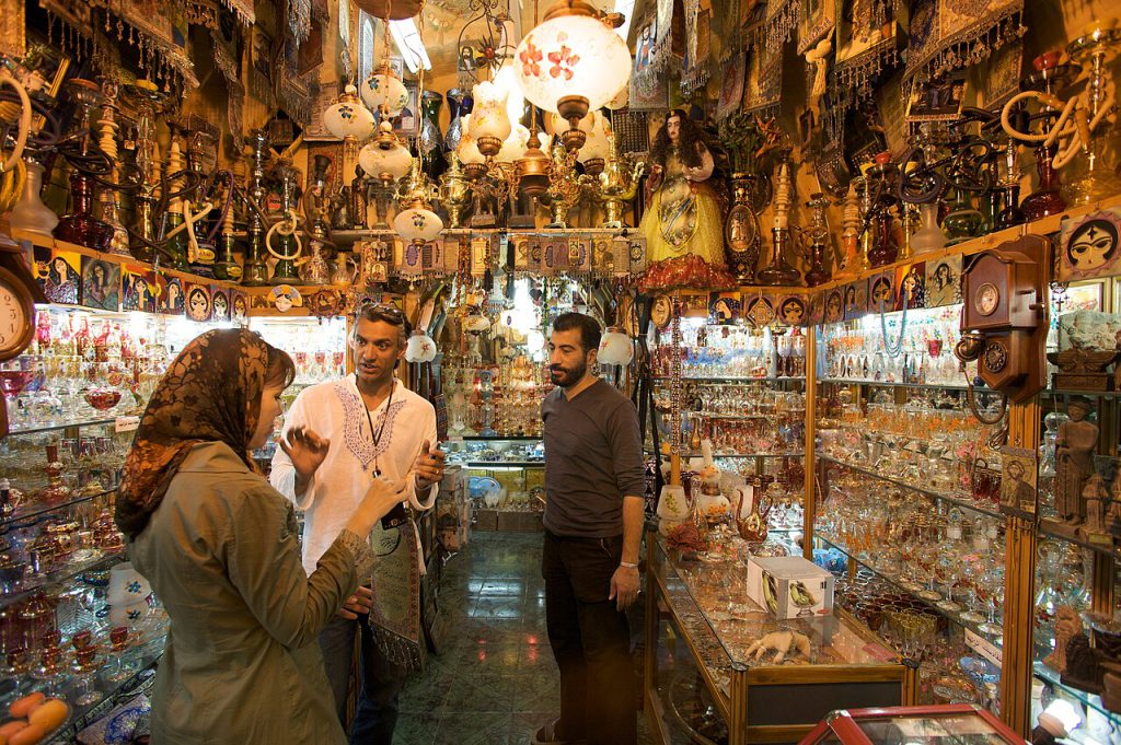 ToIranTour - Sightseeing Time of Vakil Bazaar