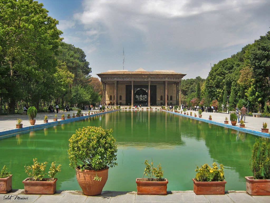 ToIranTour - Chehel Sotoun Palace Gardens