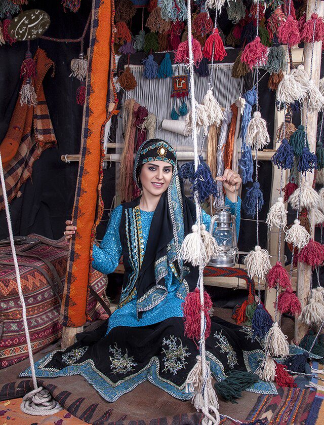traditional persian clothing