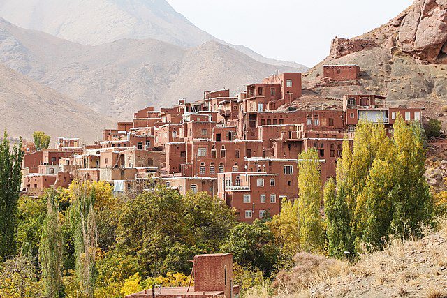 ToIranTour - Abyaneh Village