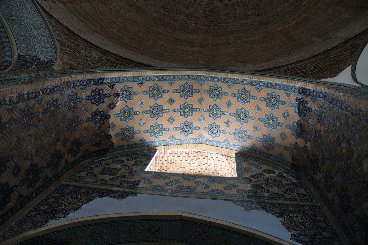 ToIranTour - Blue Mosque Tabriz Decoration