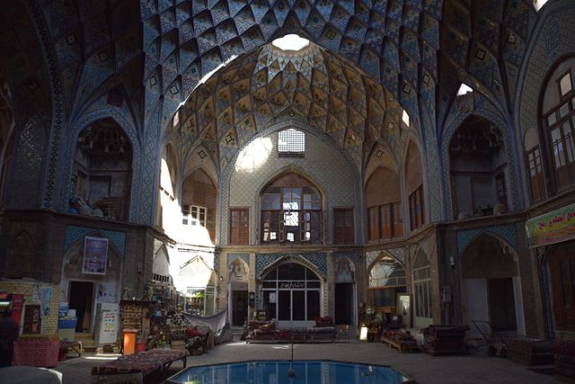 ToIranTour - Kashan Bazaar History