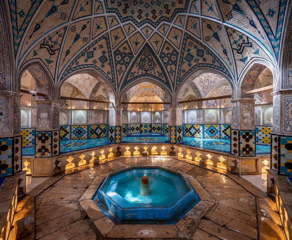 ToIranTour - sultan amir ahmad bathhouse interior design - Kashan