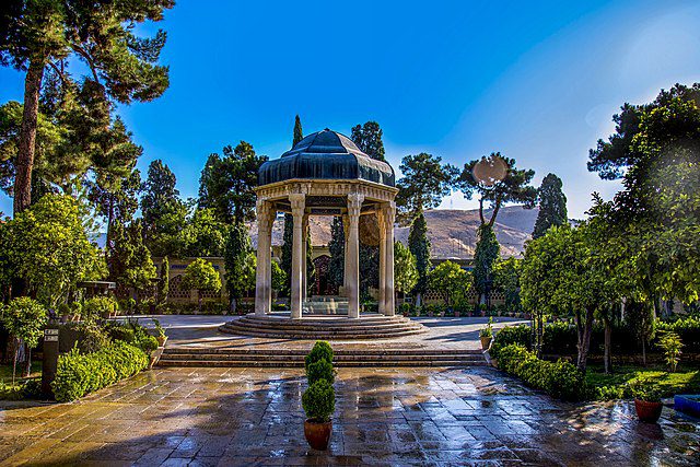 ToIranTour - Tomb of Hafez