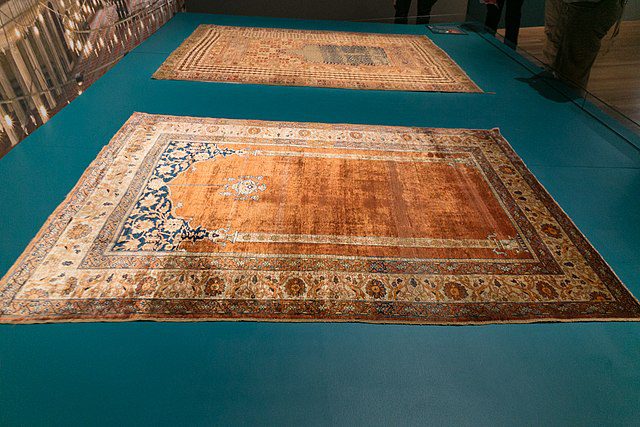 ToIranTour - Tabriz Silk Carpet