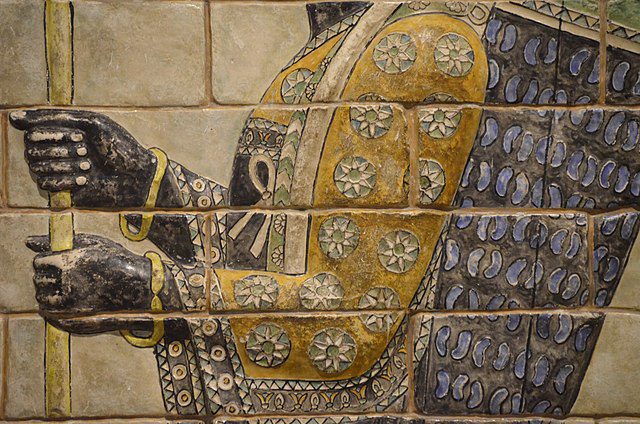 ToIranTour - Achaemenid Empire Clothing