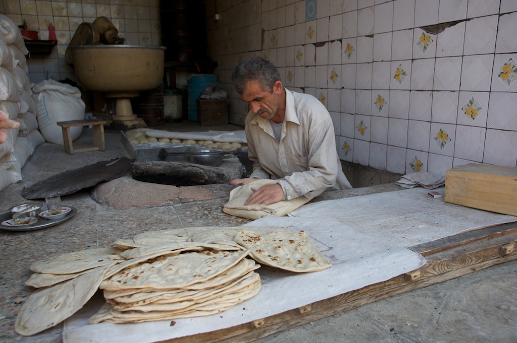 ToIranTour - Taftoon Bread