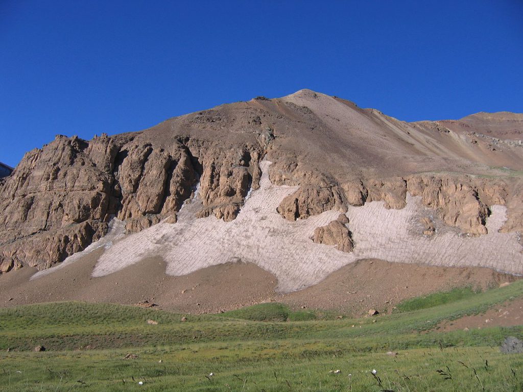 ToIranTour - Best Time to Climb Alam Kuh