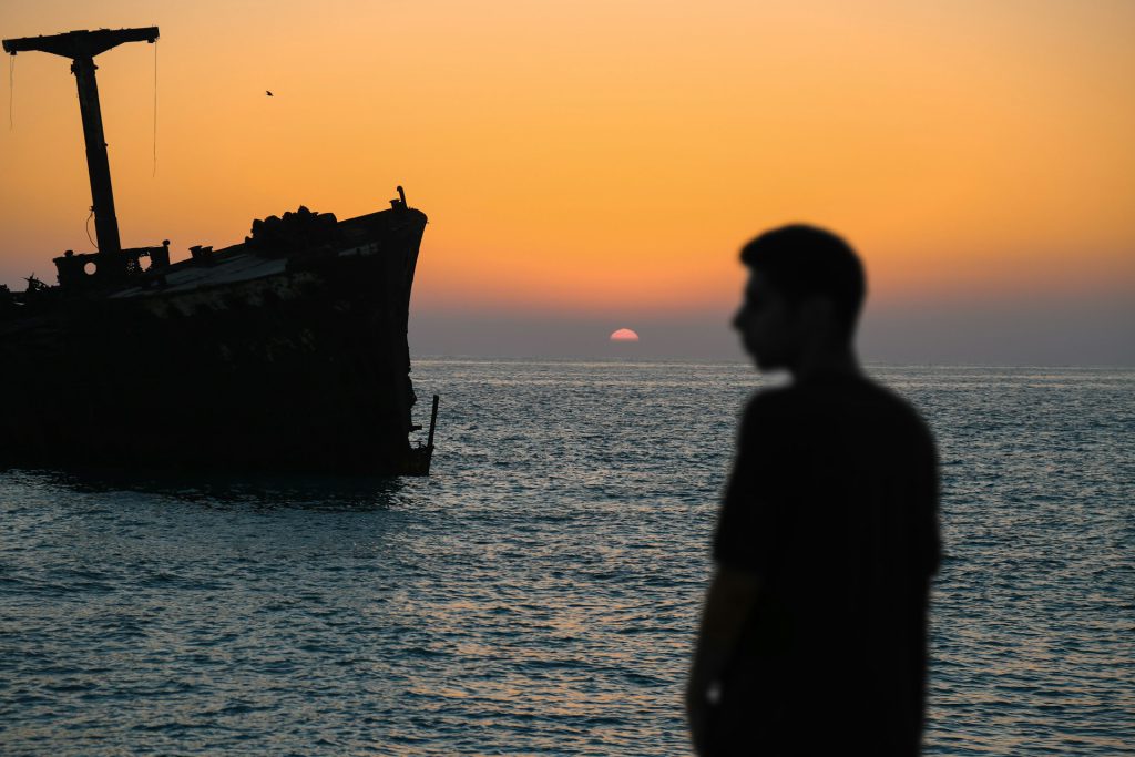 ToIranTour - Sightseeing Time of Greek Ship