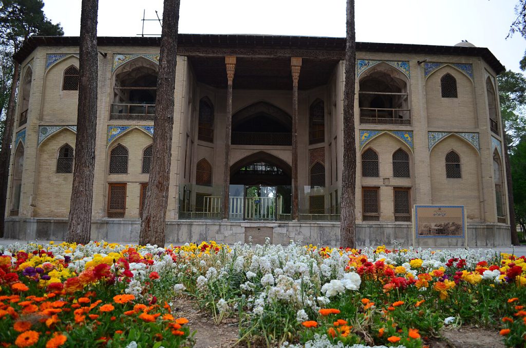 ToIranTour - Sightseeing Time of Hasht Behesht