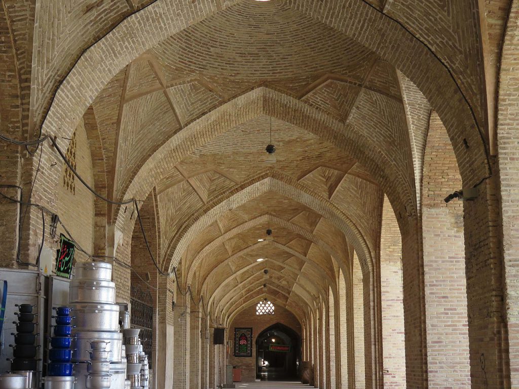 ToIranTour - Ganj Ali Khan Complex