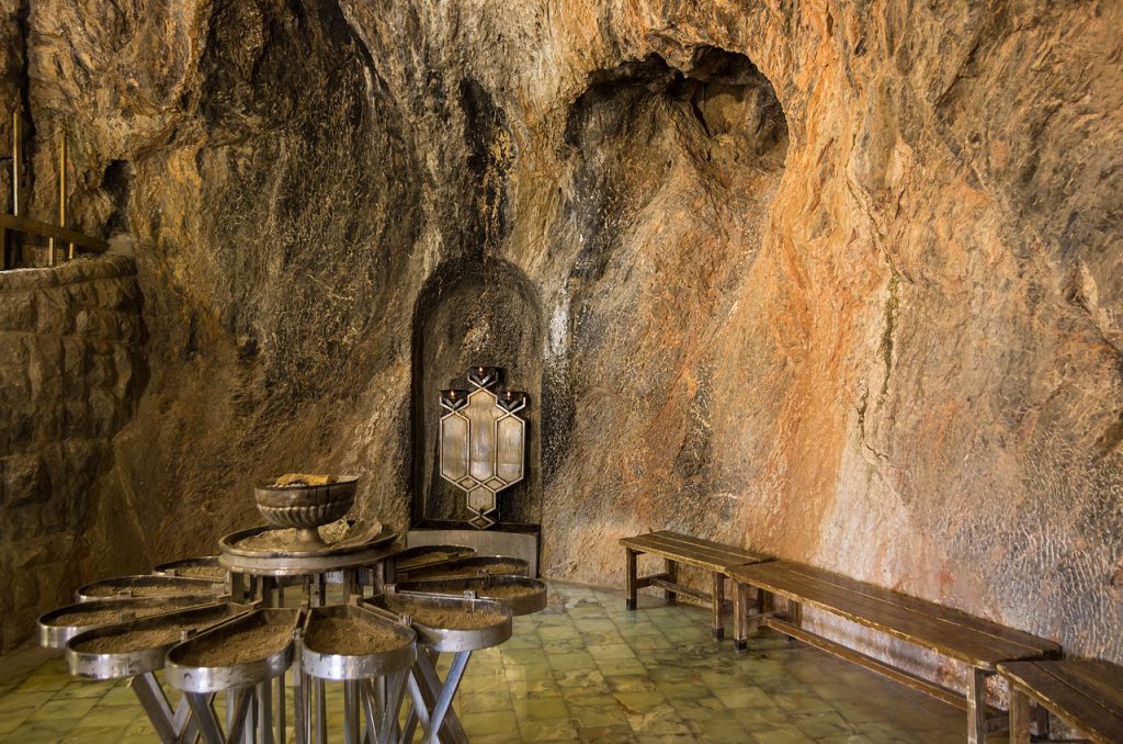 ToIranTour - Religious Importance of Chak Chak Zoroastrian Temple