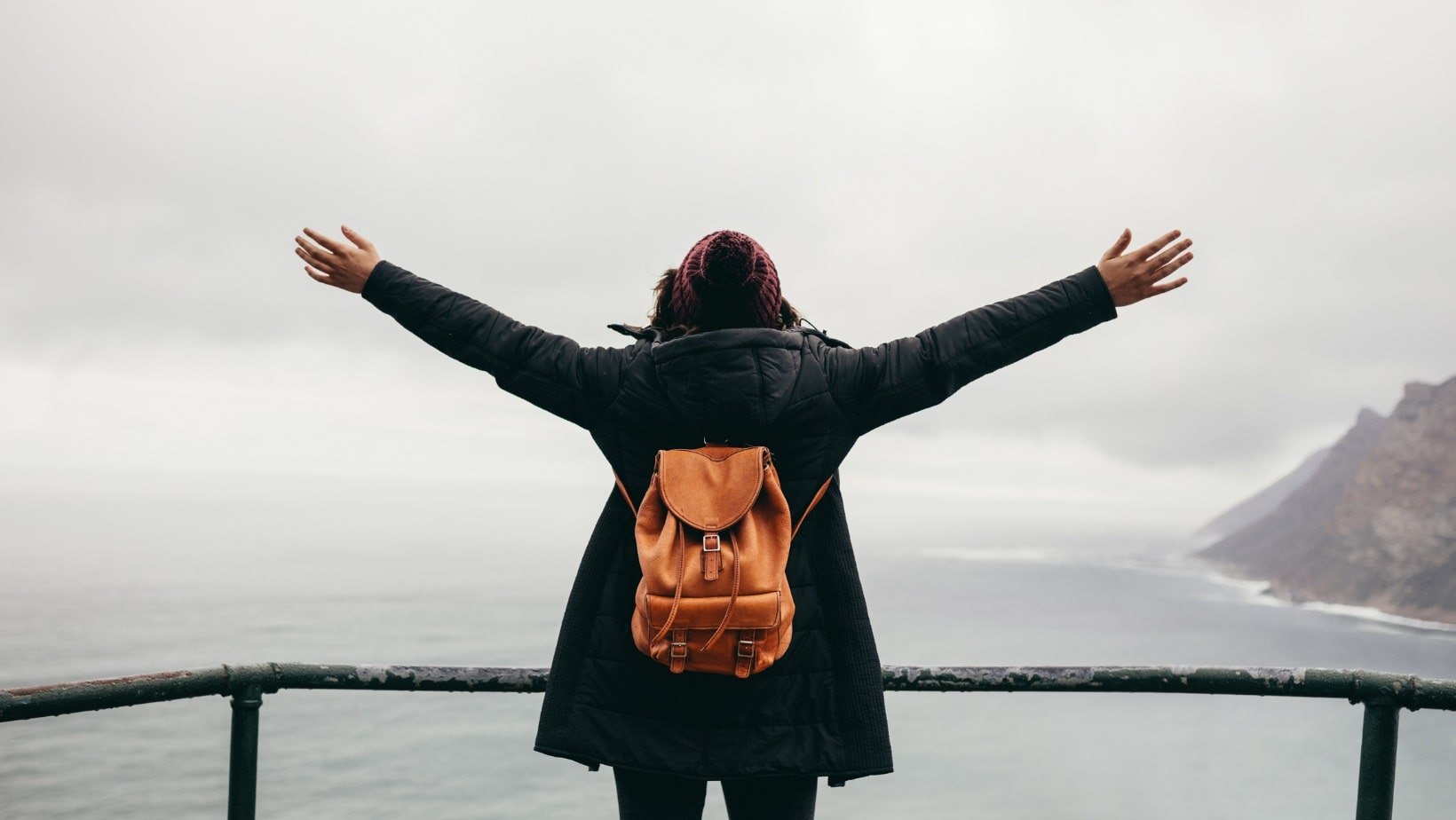 ToIranTour - a happy traveler enjoying her time